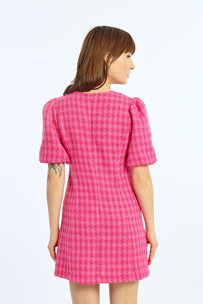 FUSHIA