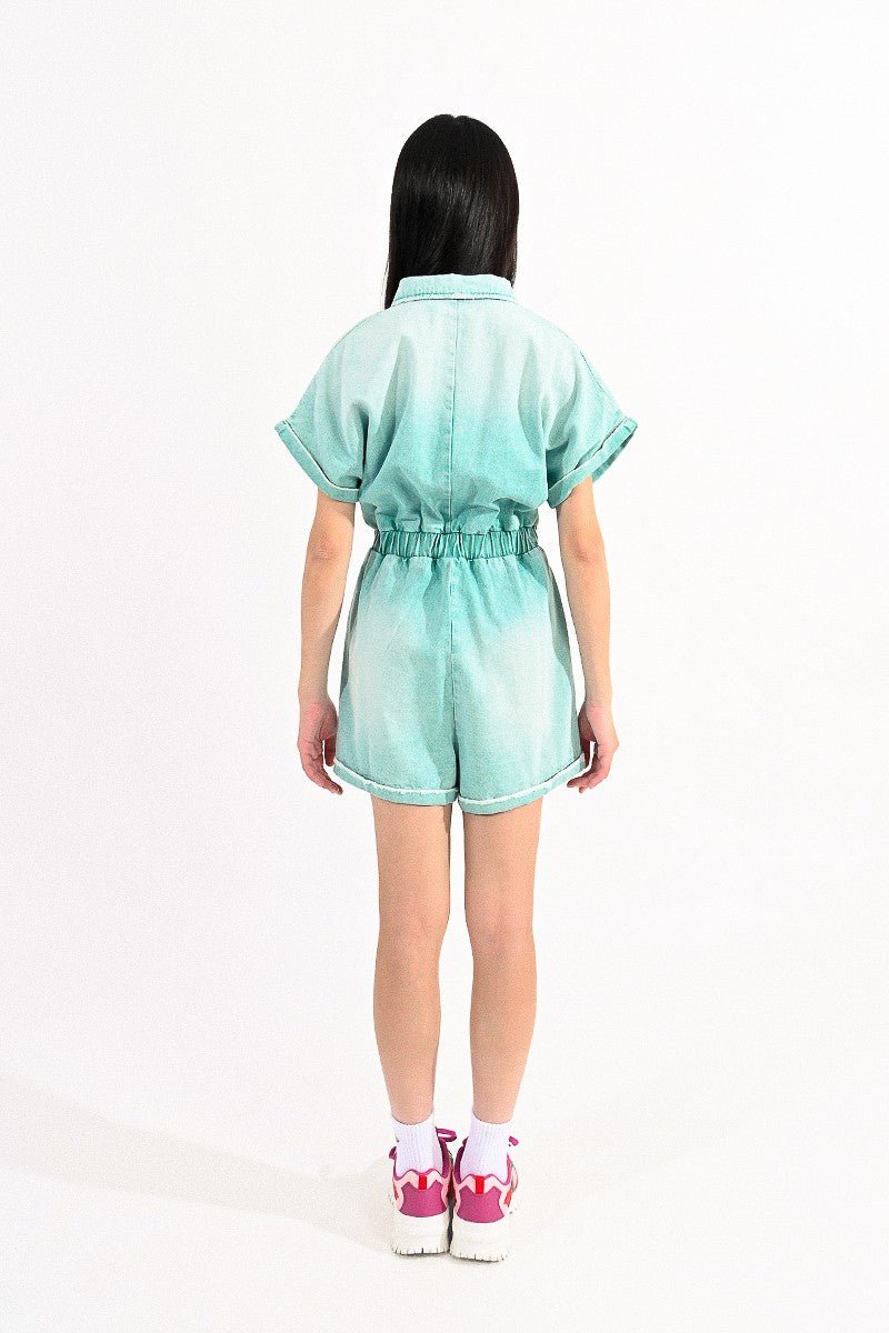 AQUA BLUE