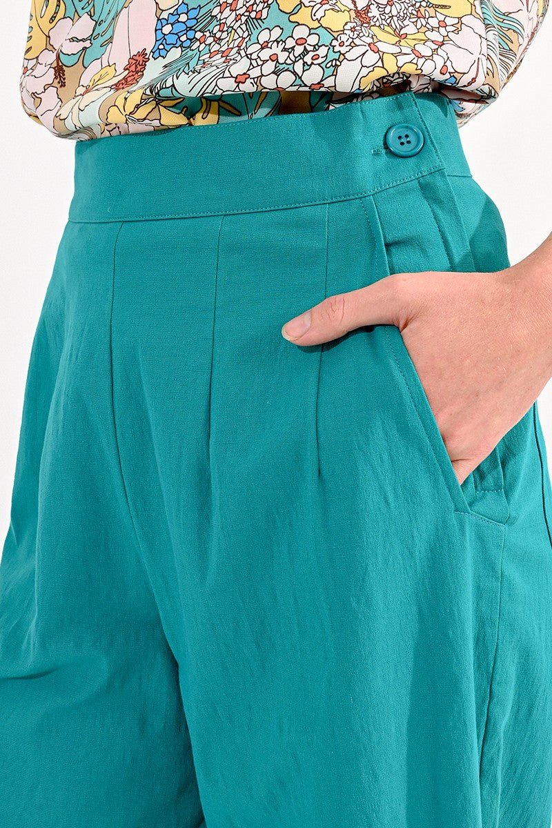 EMERALD GREEN