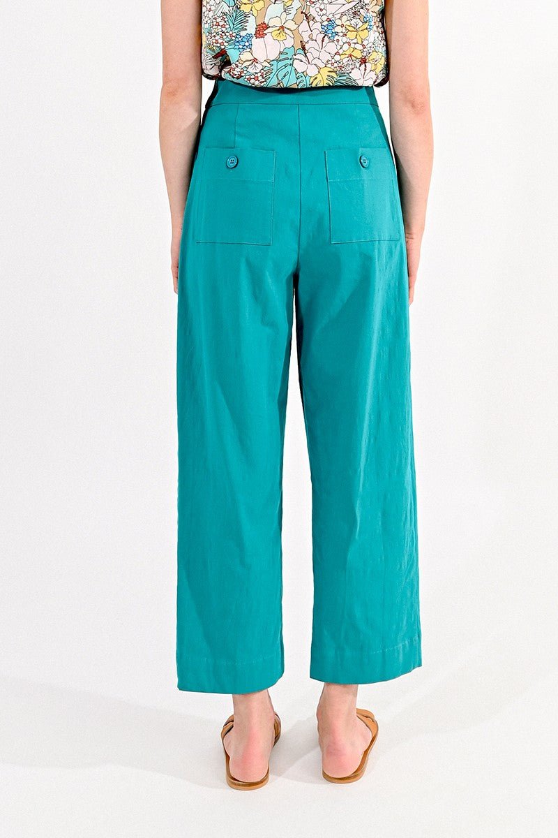 EMERALD GREEN