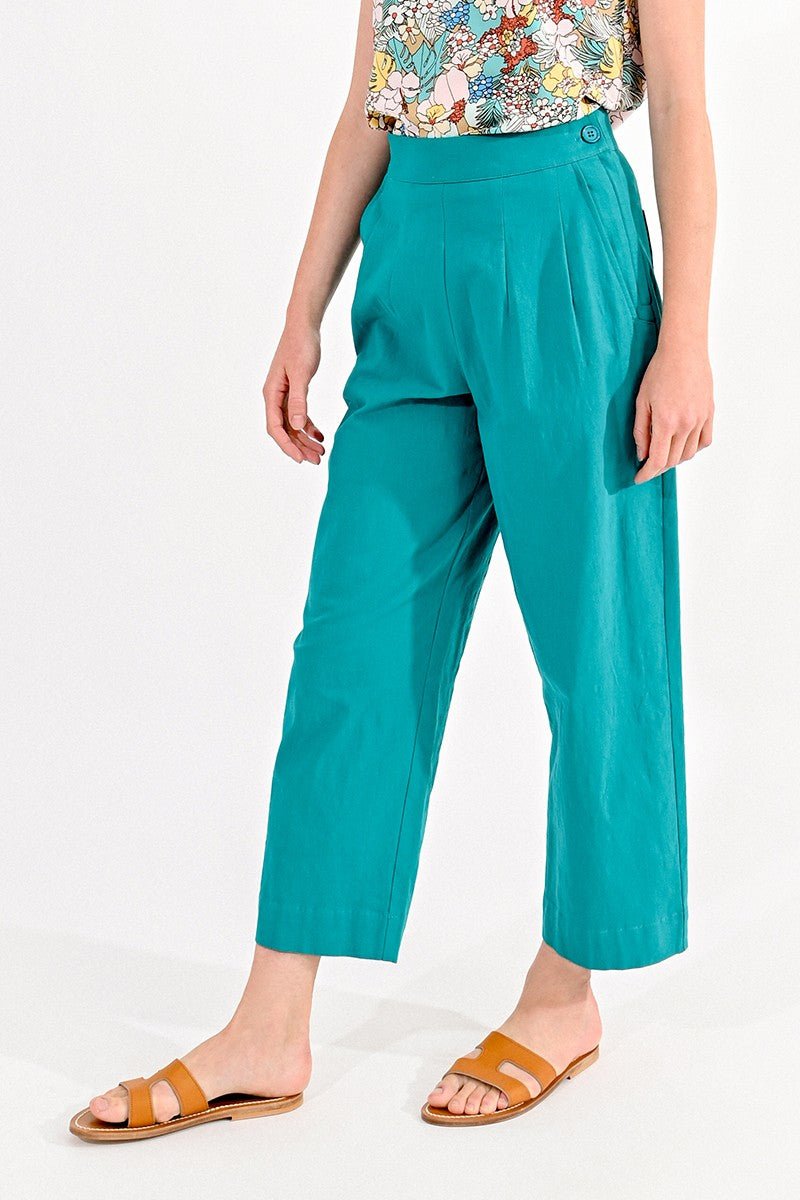 EMERALD GREEN