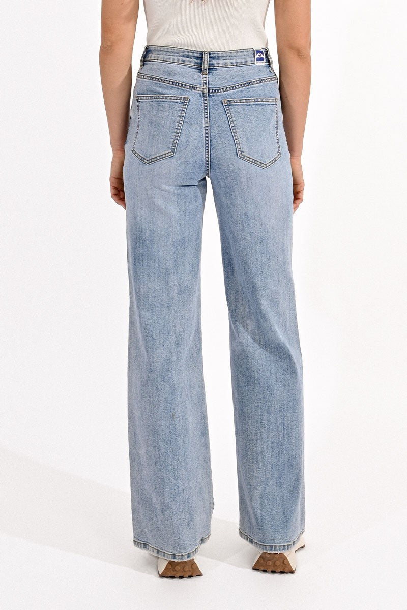 LIGHT DENIM