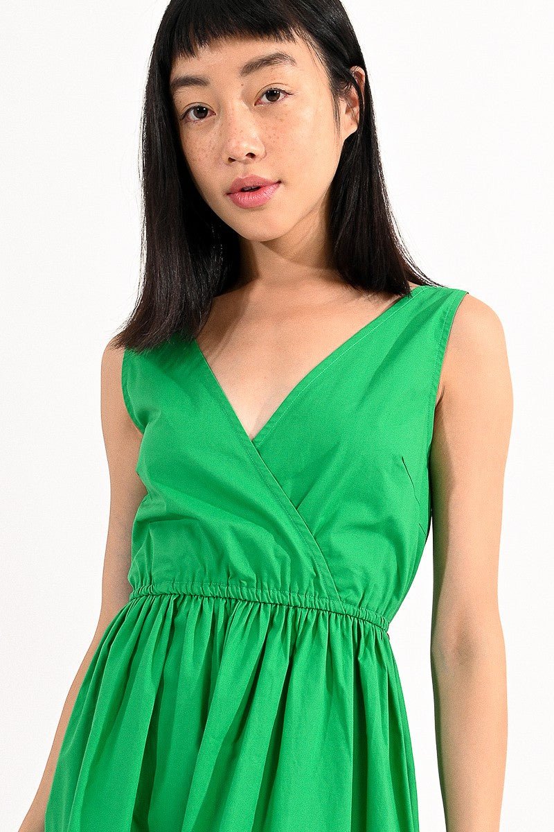 GREEN