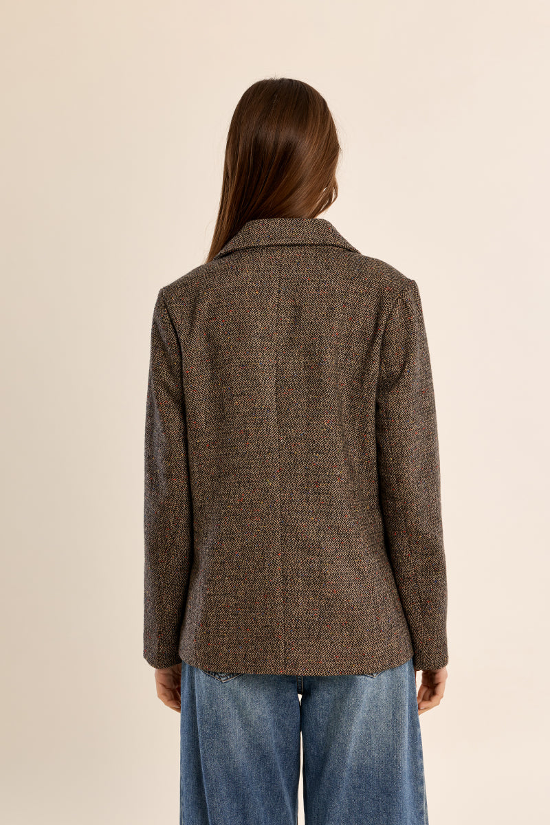 DARK BEIGE