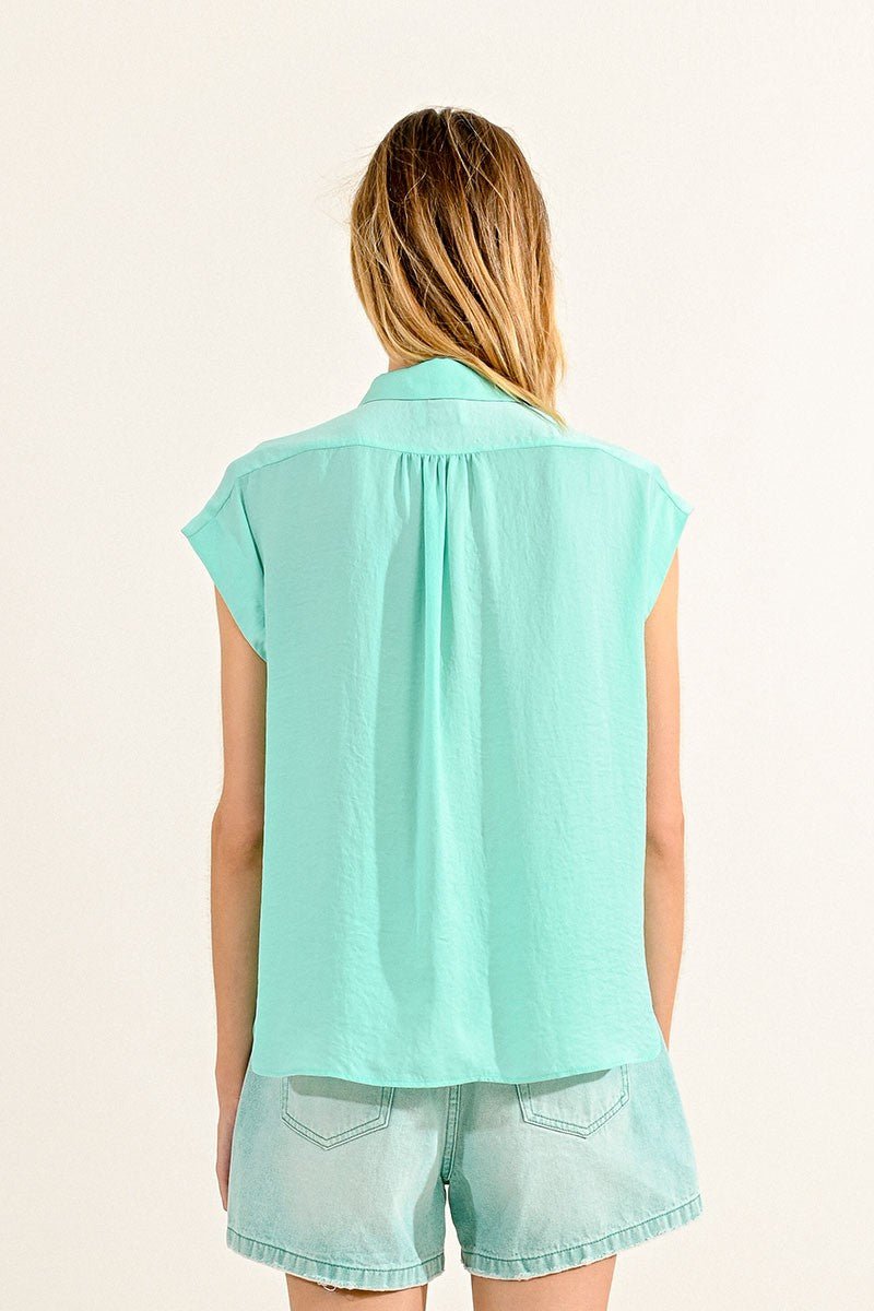 AQUA BLUE