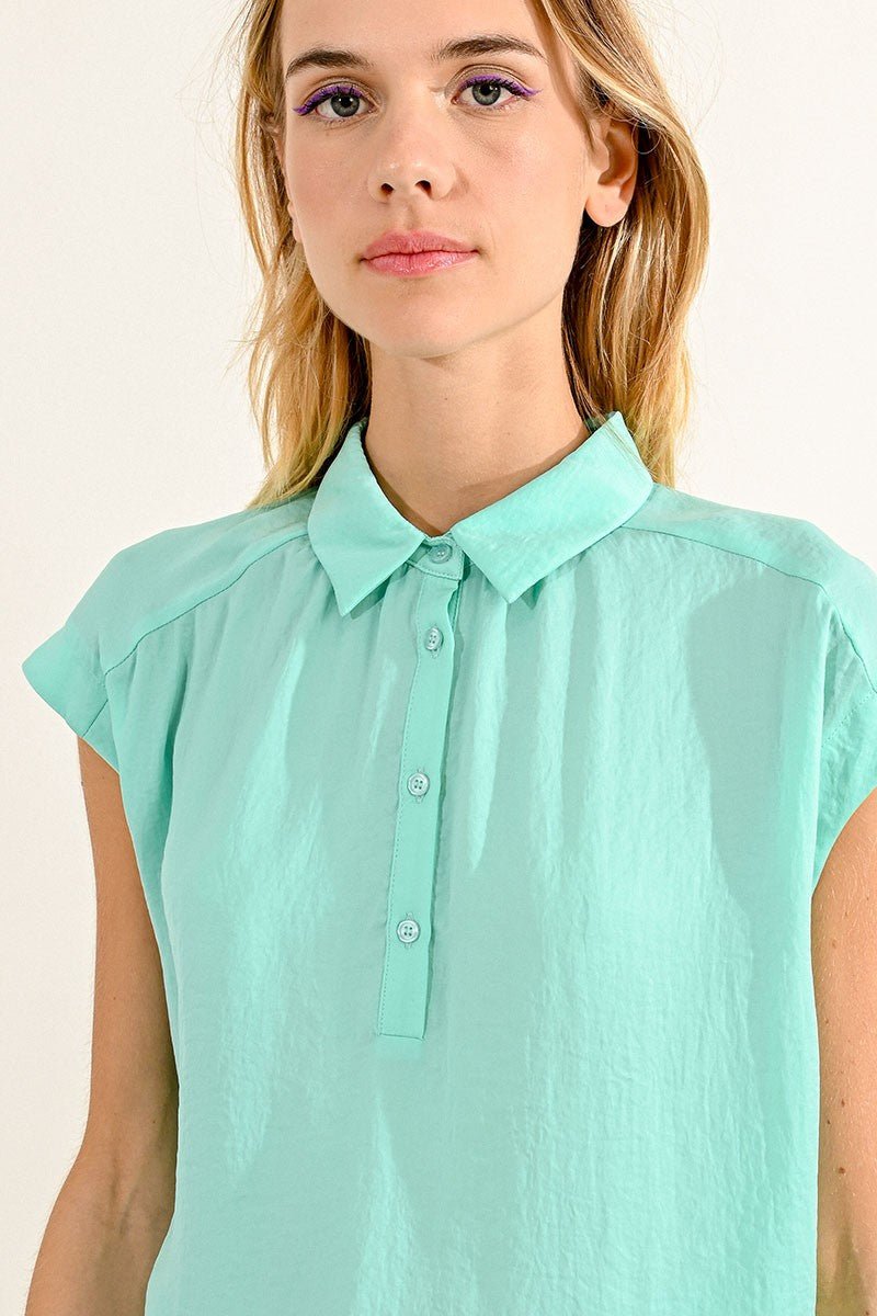 AQUA BLUE