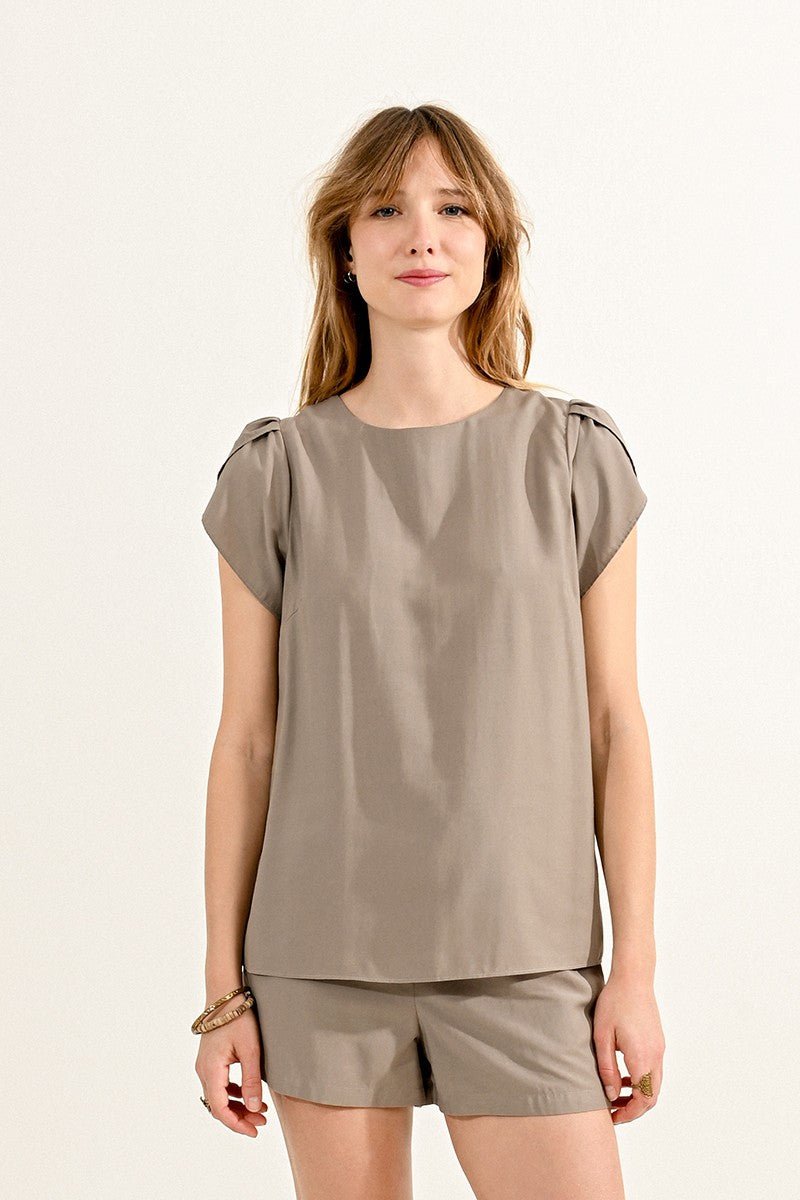 LIGHT KHAKI
