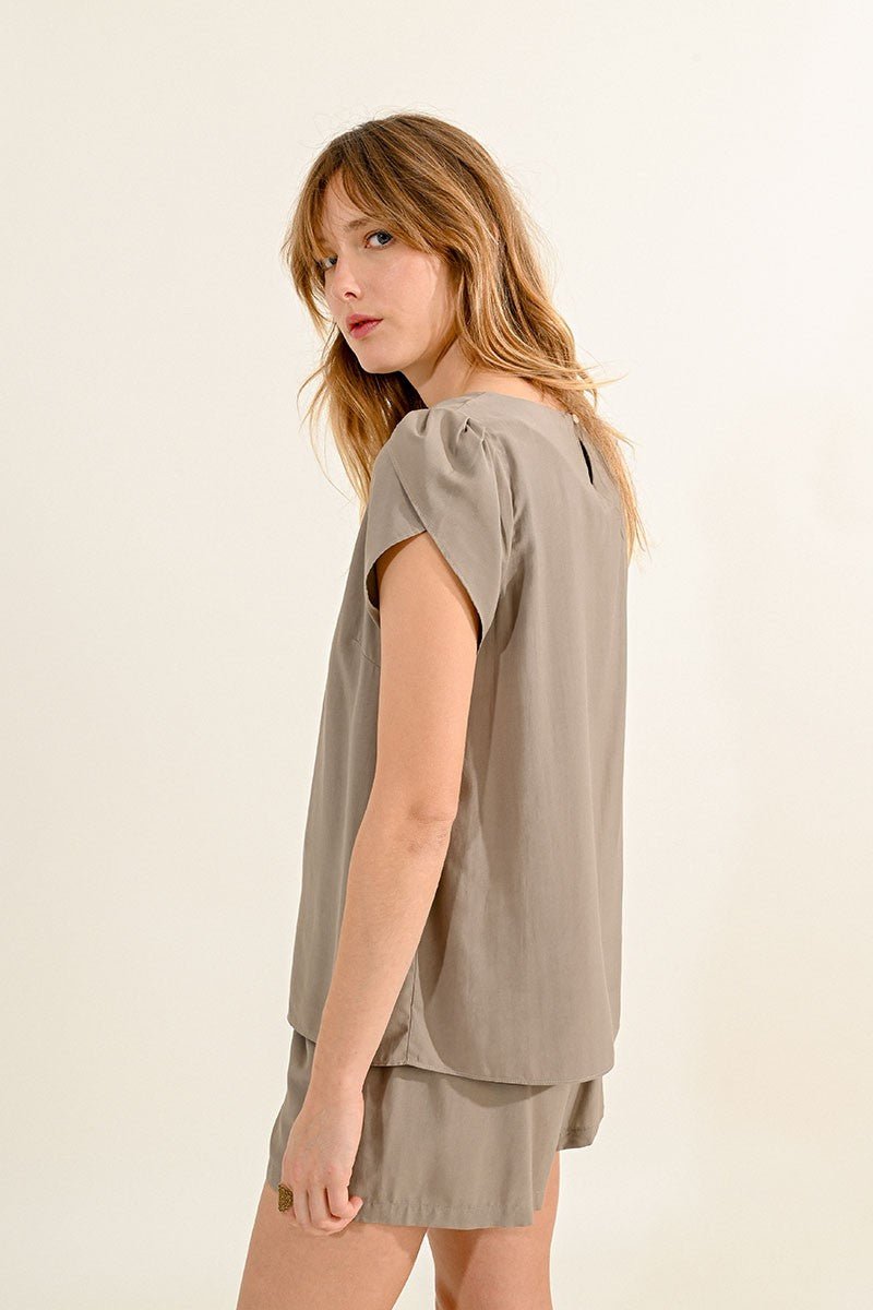 LIGHT KHAKI