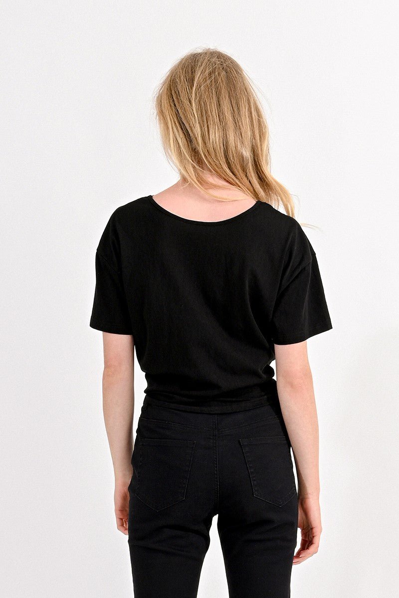 V-NECK LACE TRIM TEE - BLACK - Molly Bracken E-Shop