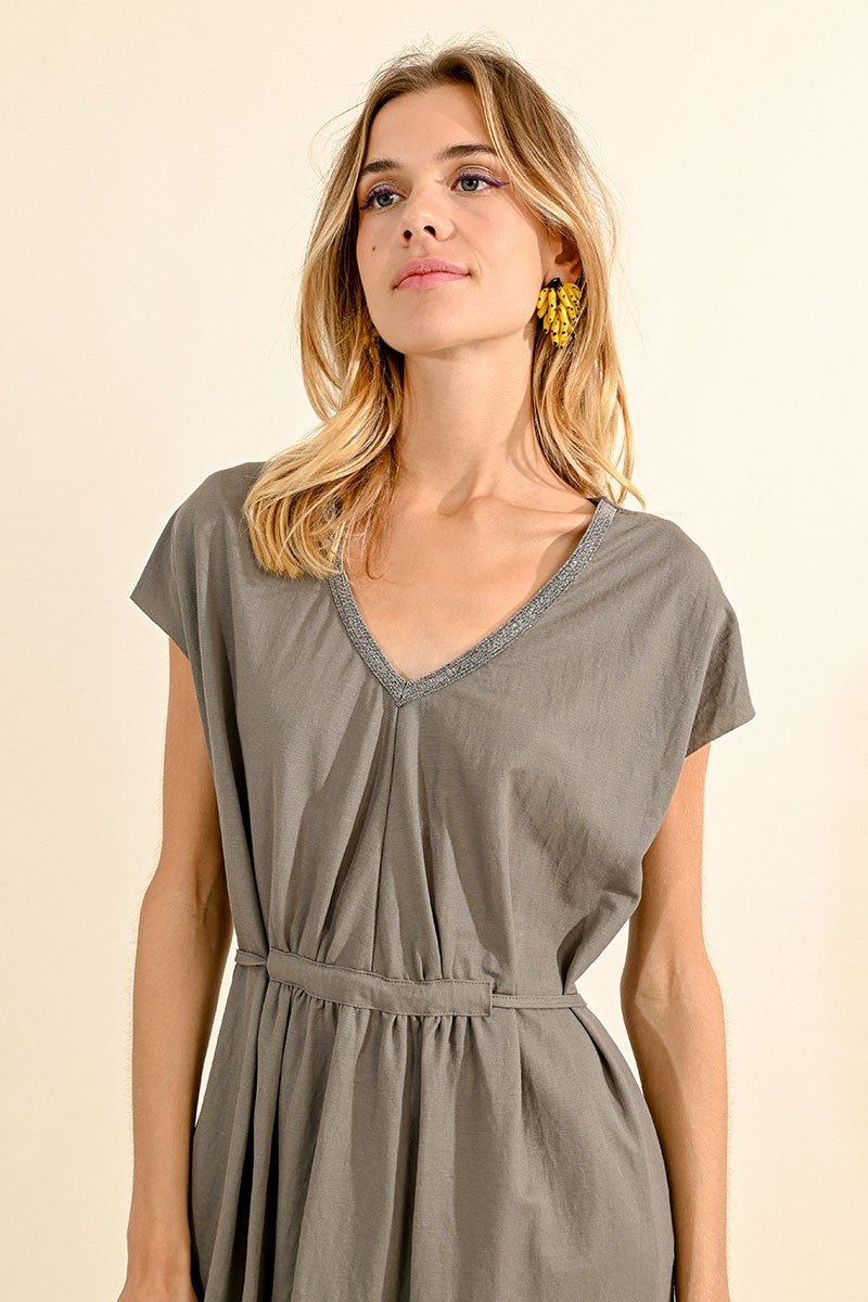 V-NECK MIDI DRESS - KHAKI - Molly Bracken E-Shop