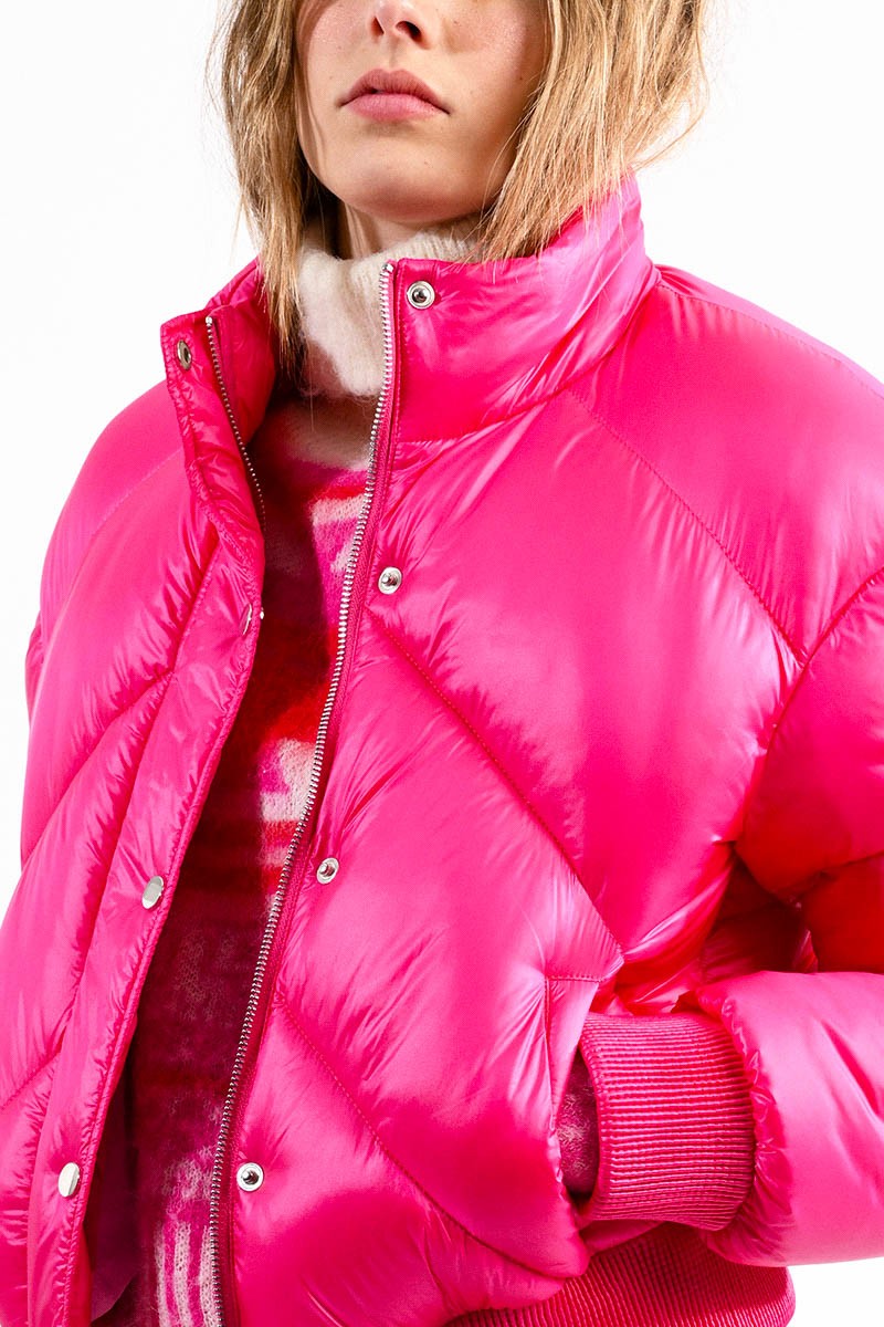 FUSHIA