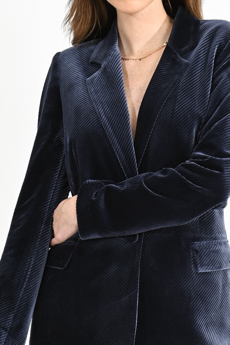 NAVY BLUE