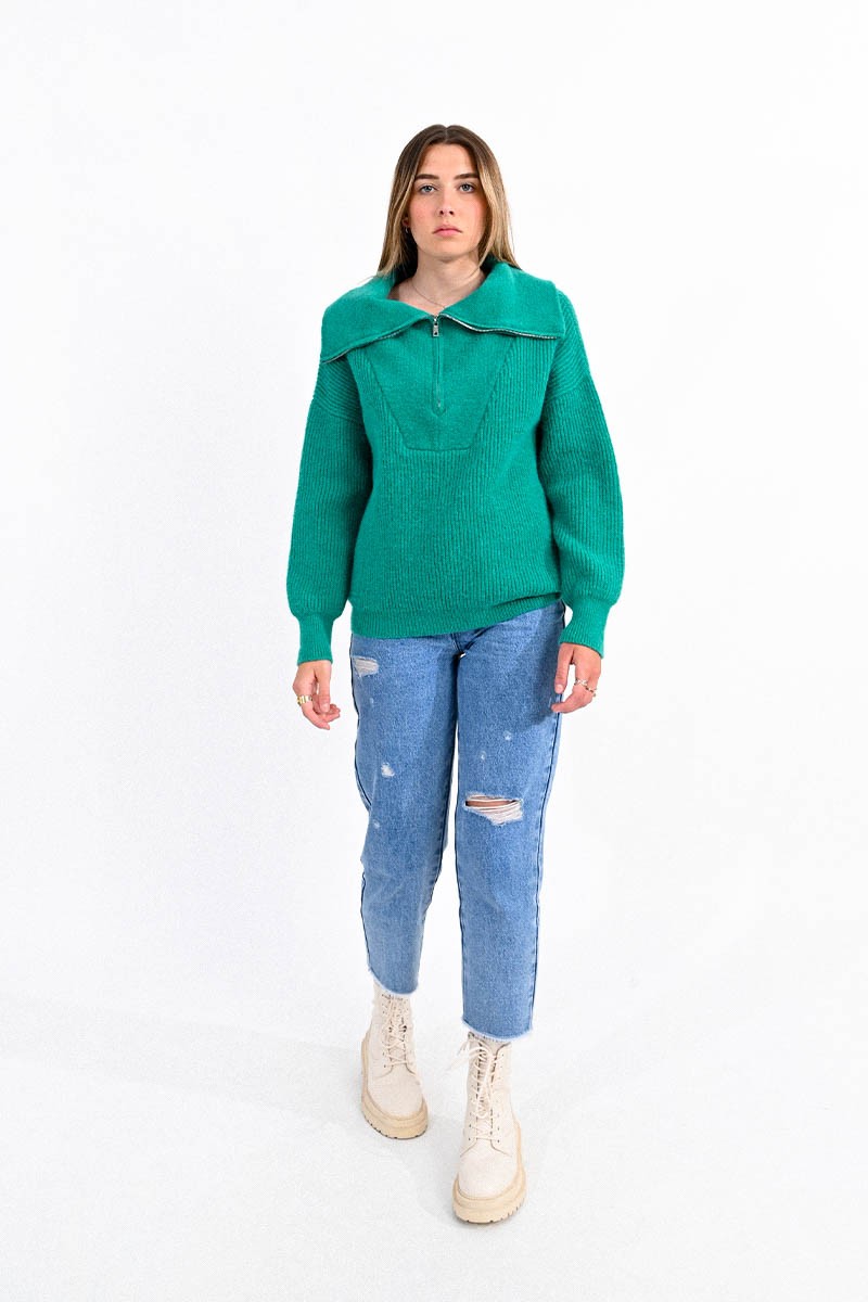 EMERALD GREEN