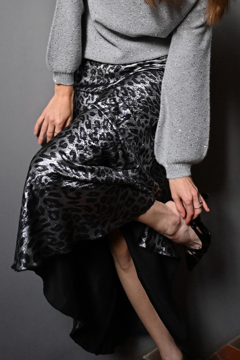DARK GREY