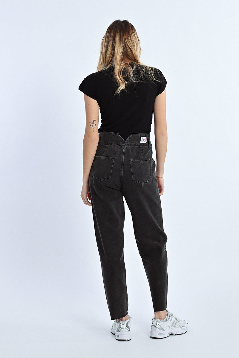 BLACK DENIM