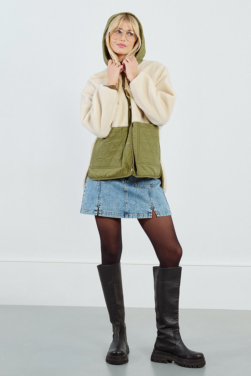 KHAKI