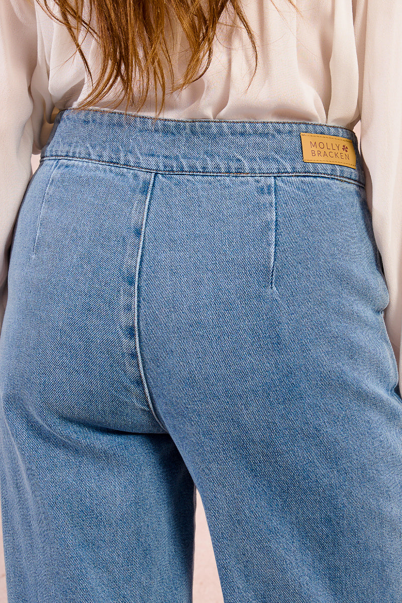 LIGHT DENIM