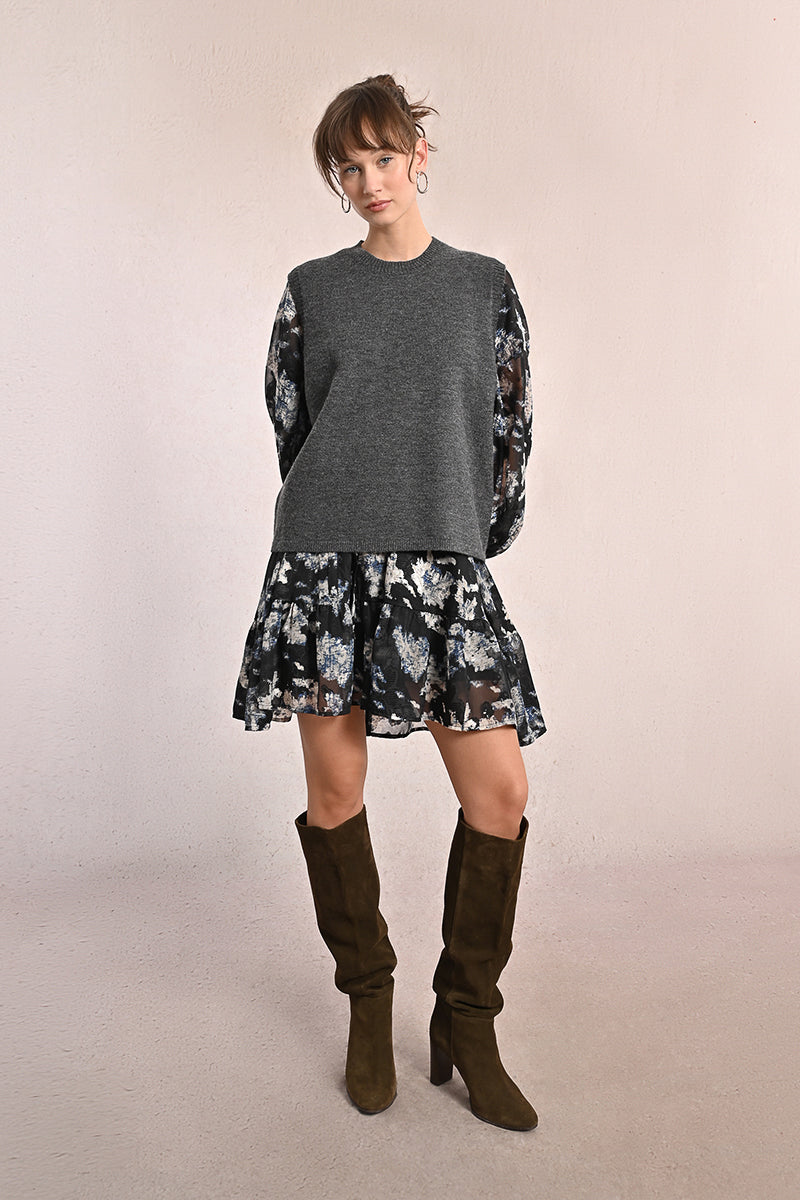 DARK GREY