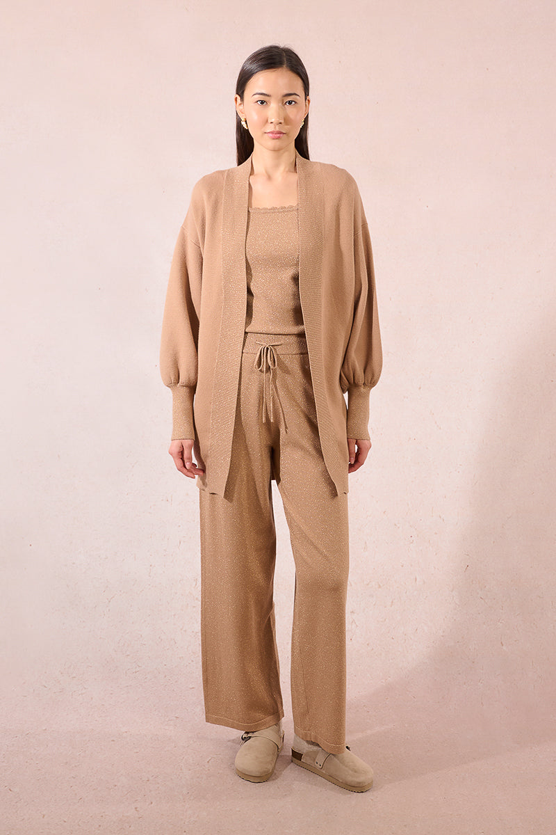 GOLDEN BEIGE