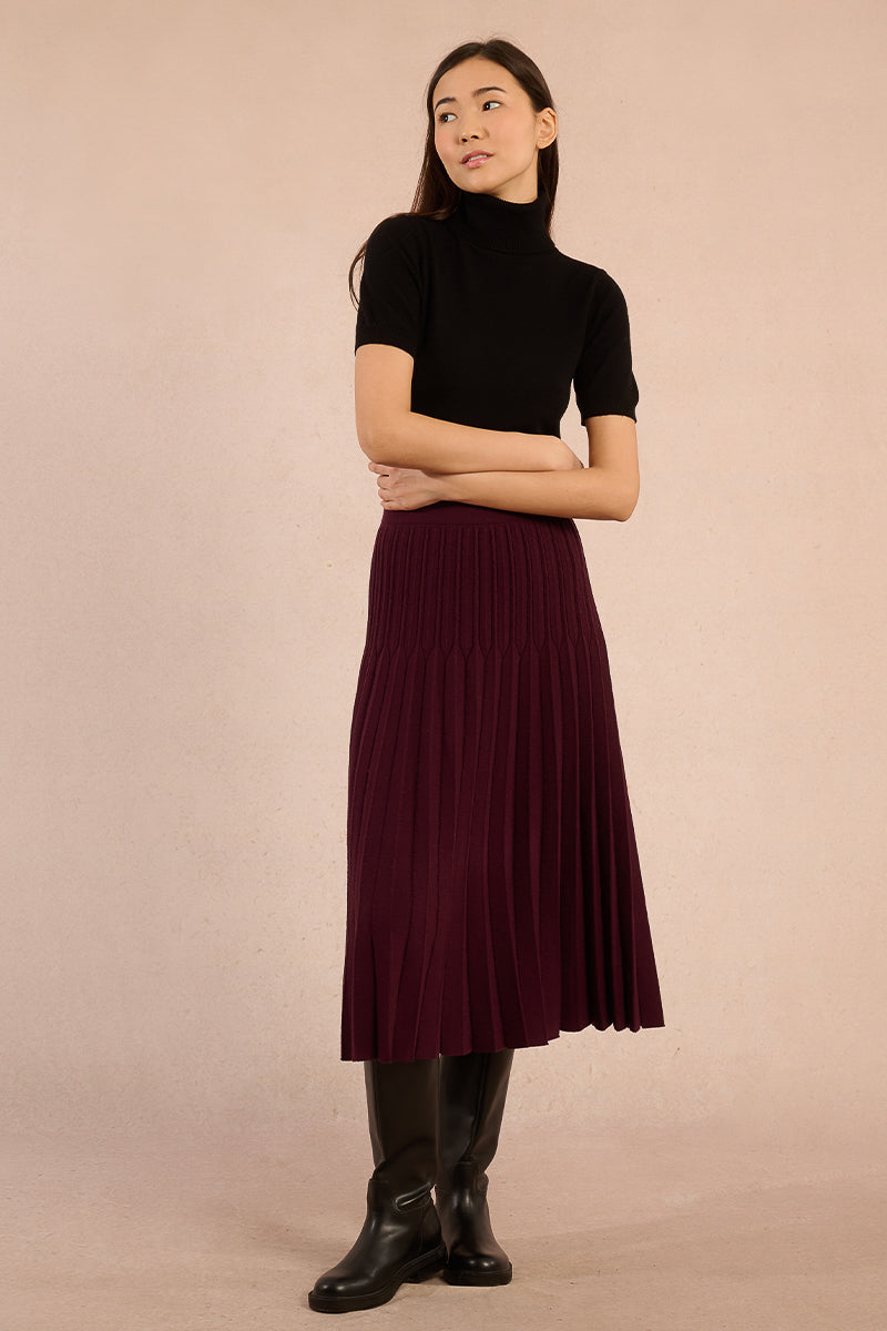 DARK RED