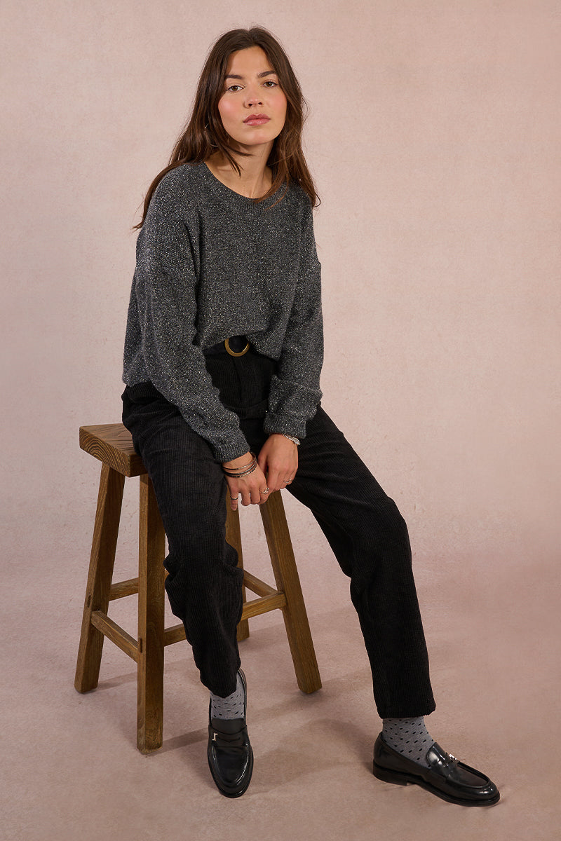 DARK GREY