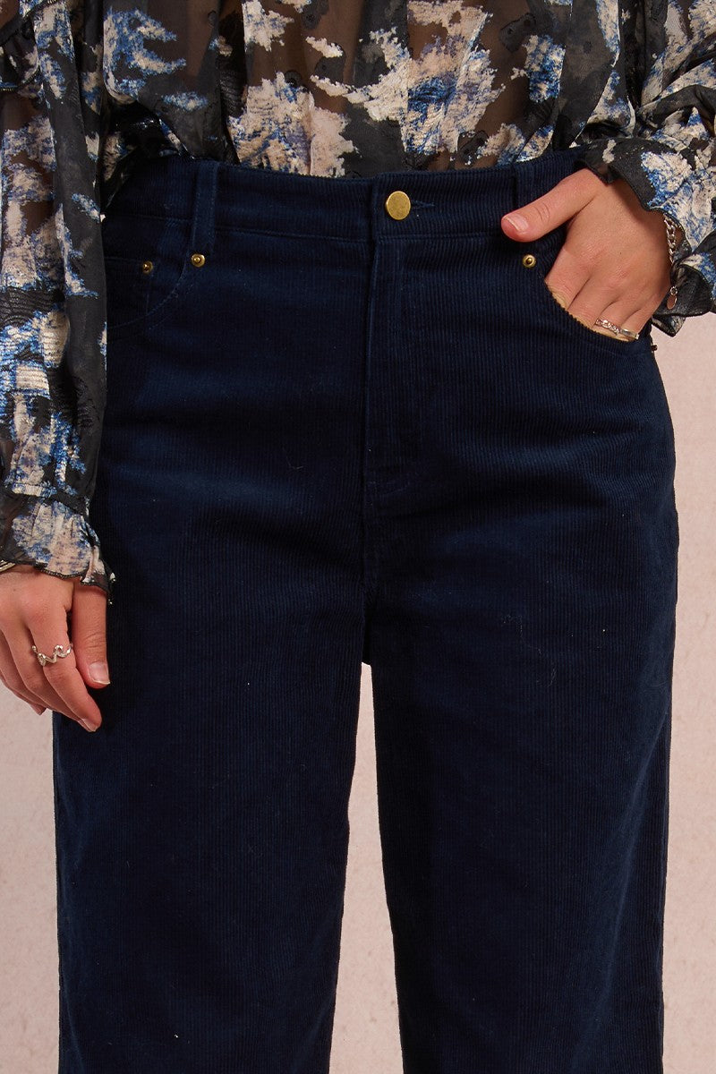 NAVY BLUE