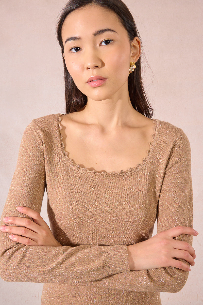 GOLDEN BEIGE