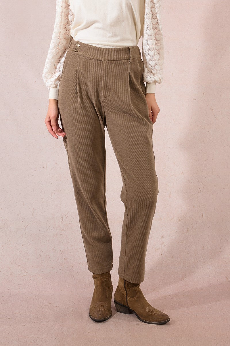 KHAKI