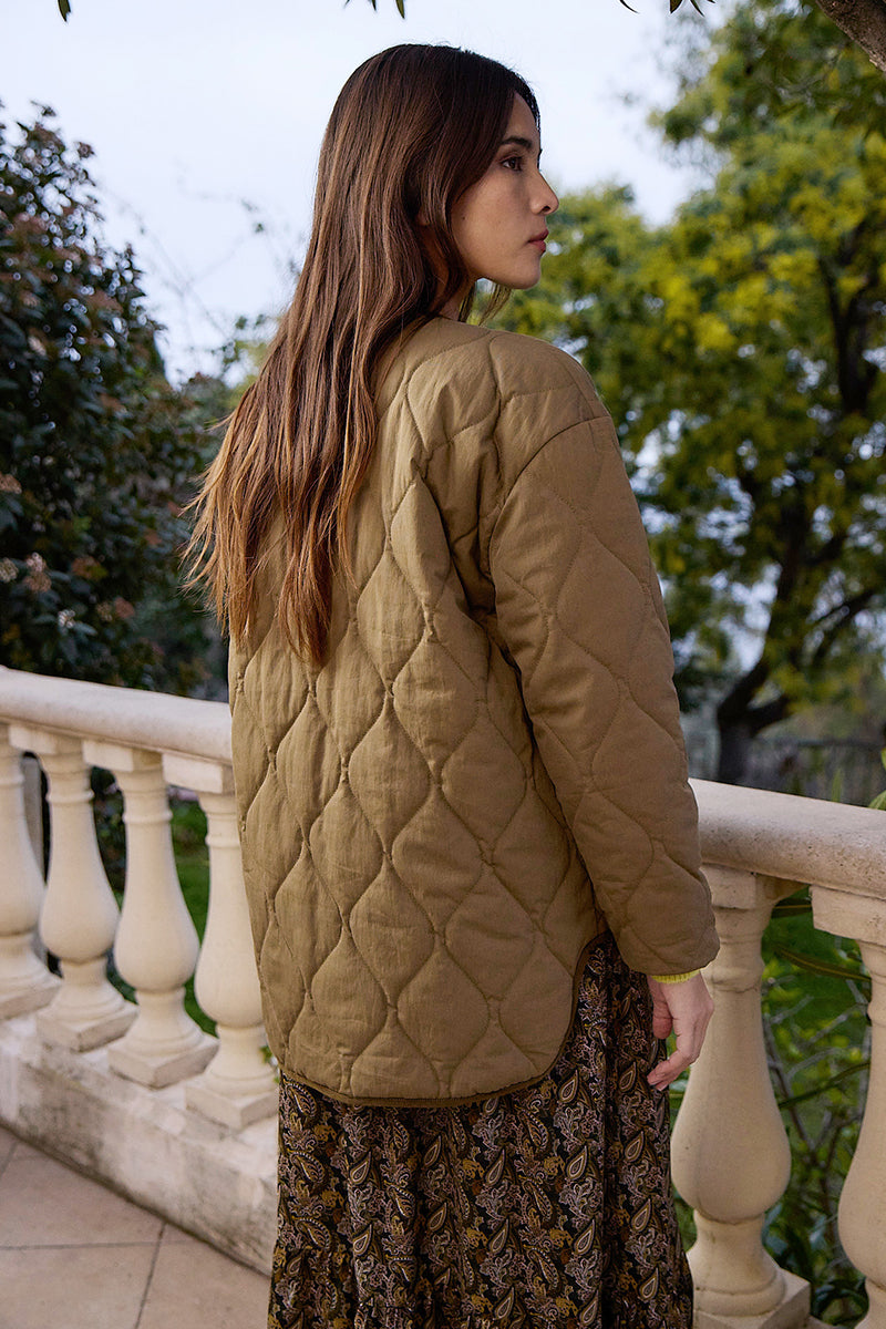 KHAKI