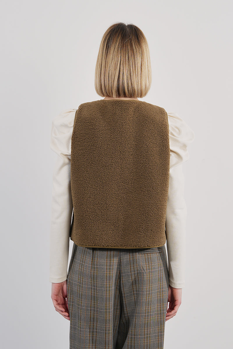KHAKI