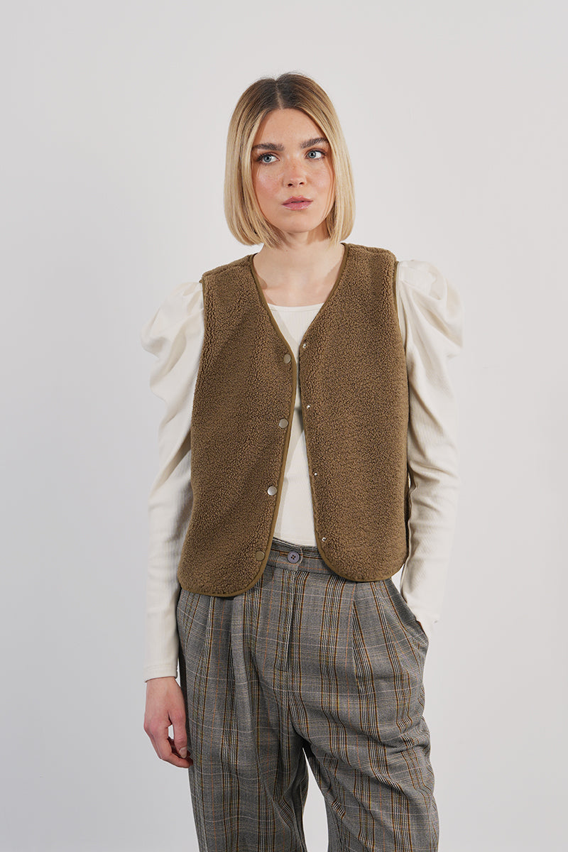 KHAKI