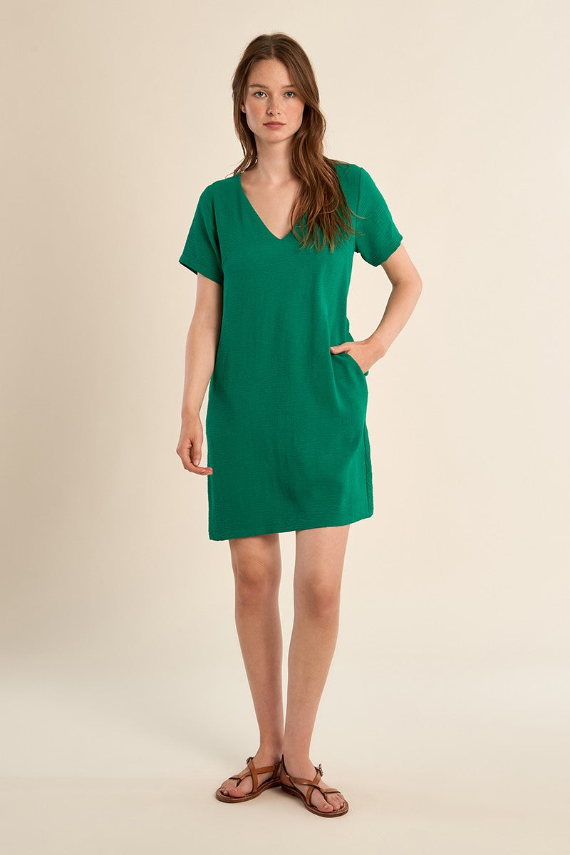 GREEN