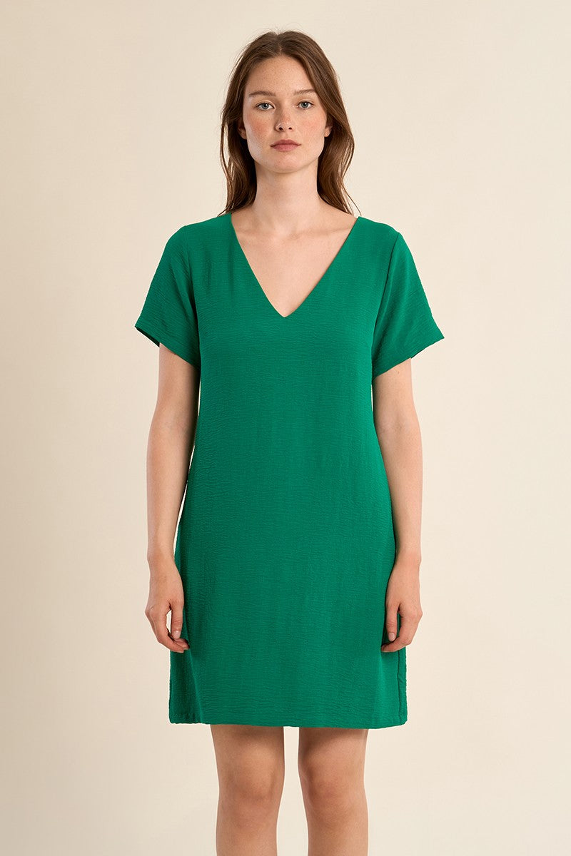 GREEN