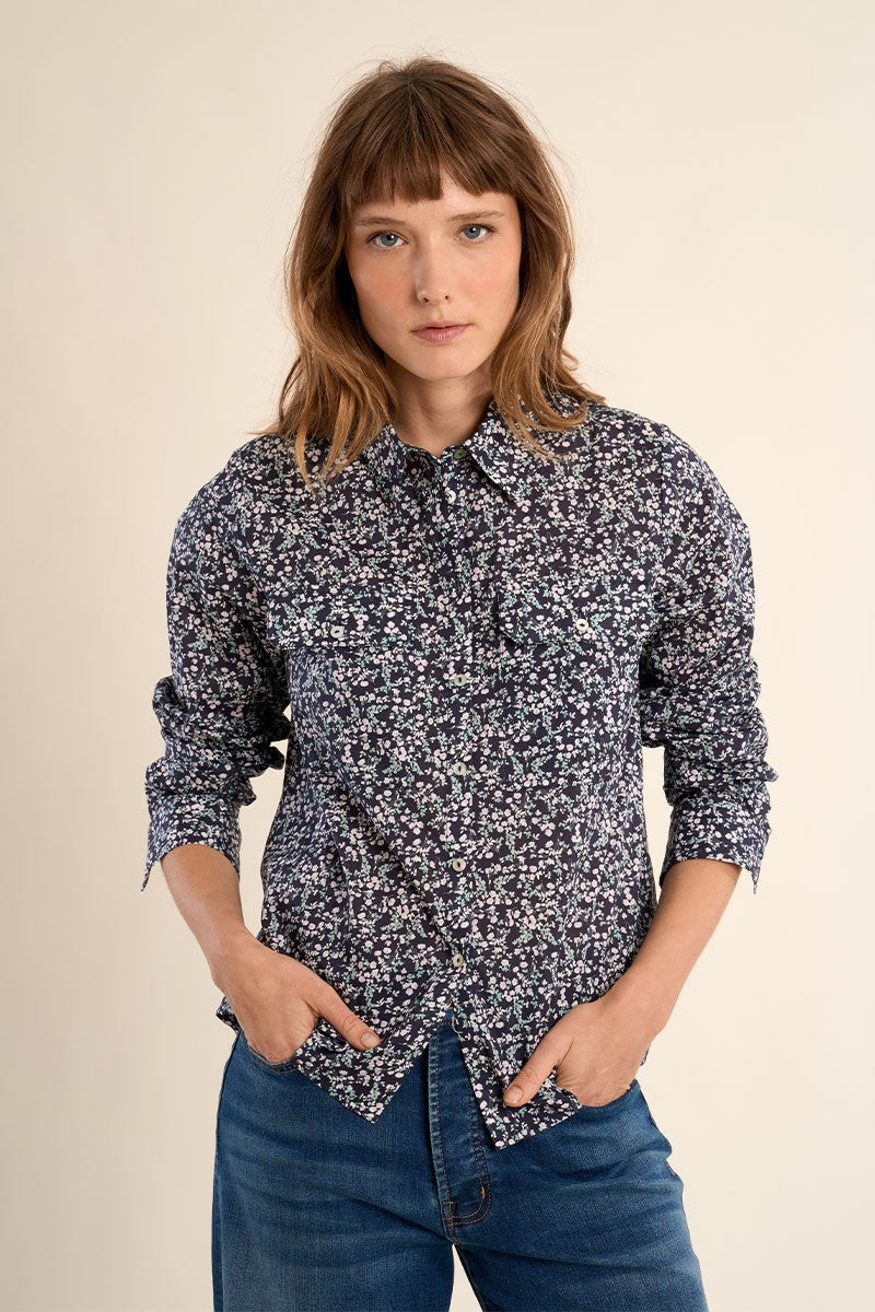 NAVY DAISY
