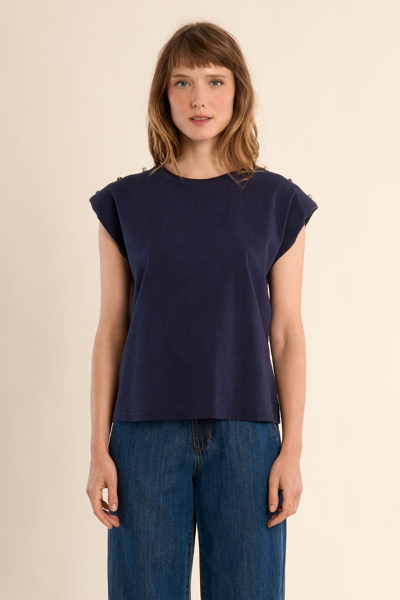 NAVY BLUE