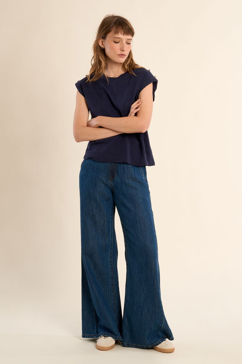 NAVY BLUE