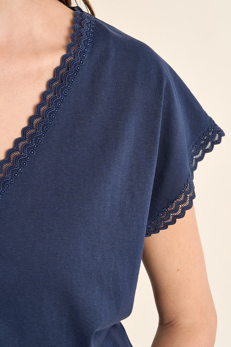 NAVY BLUE