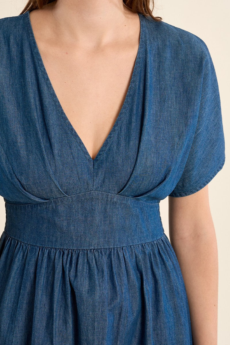 DARK BLUE
