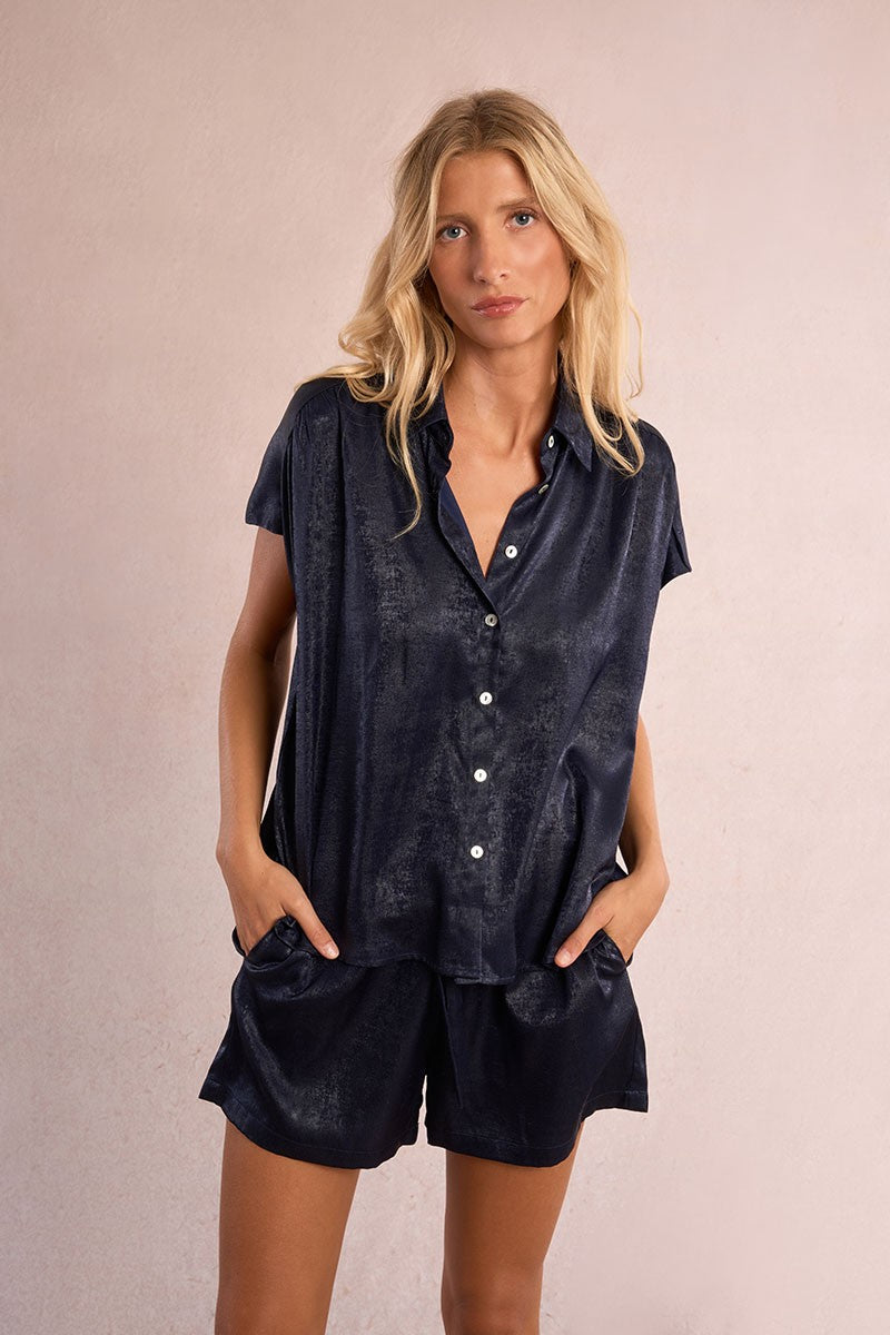 NAVY BLUE