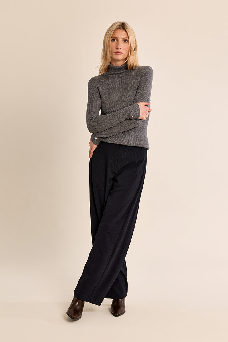 DARK GREY