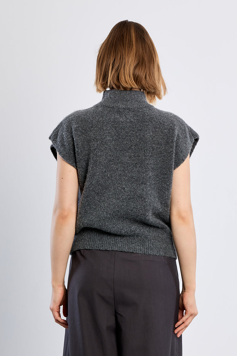 DARK GREY