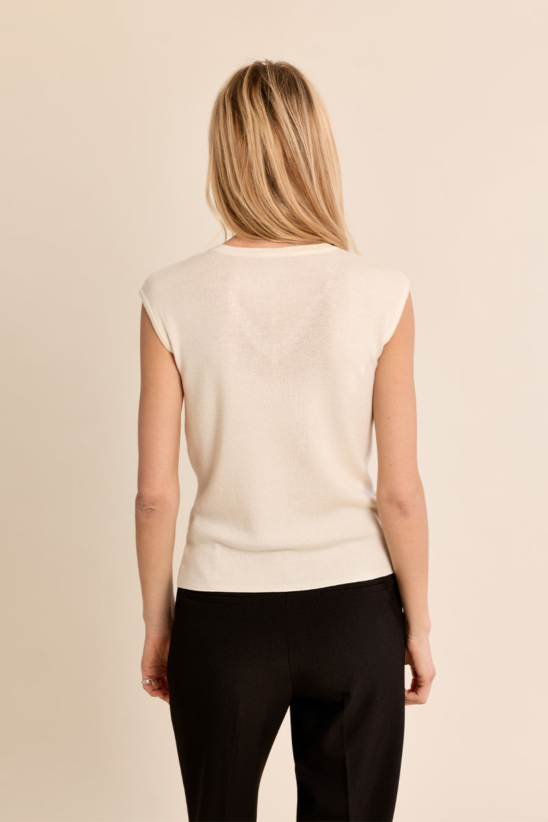 OFFWHITE