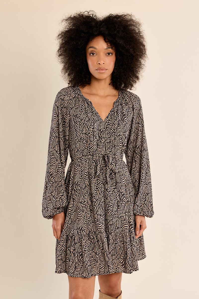 BLACK MADELEINE