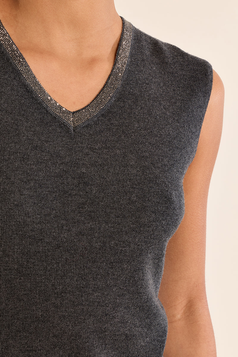 DARK GREY