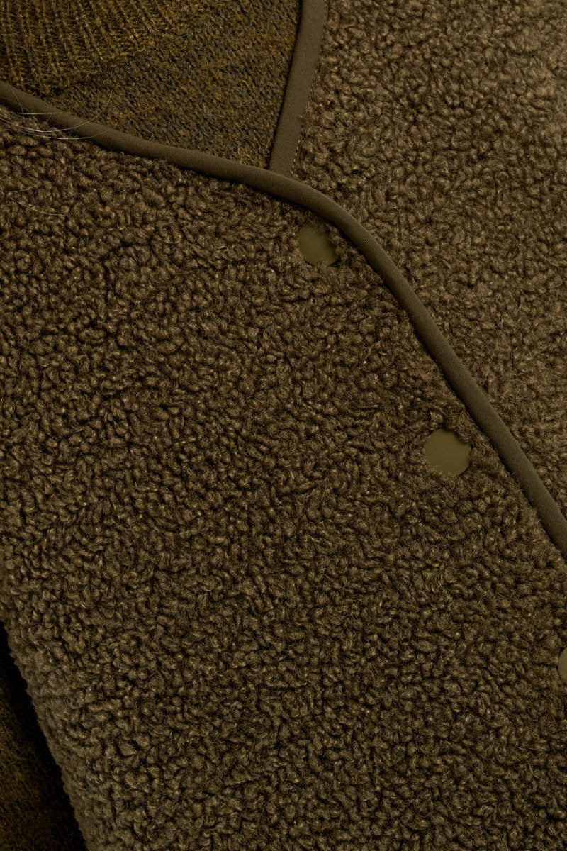 KHAKI