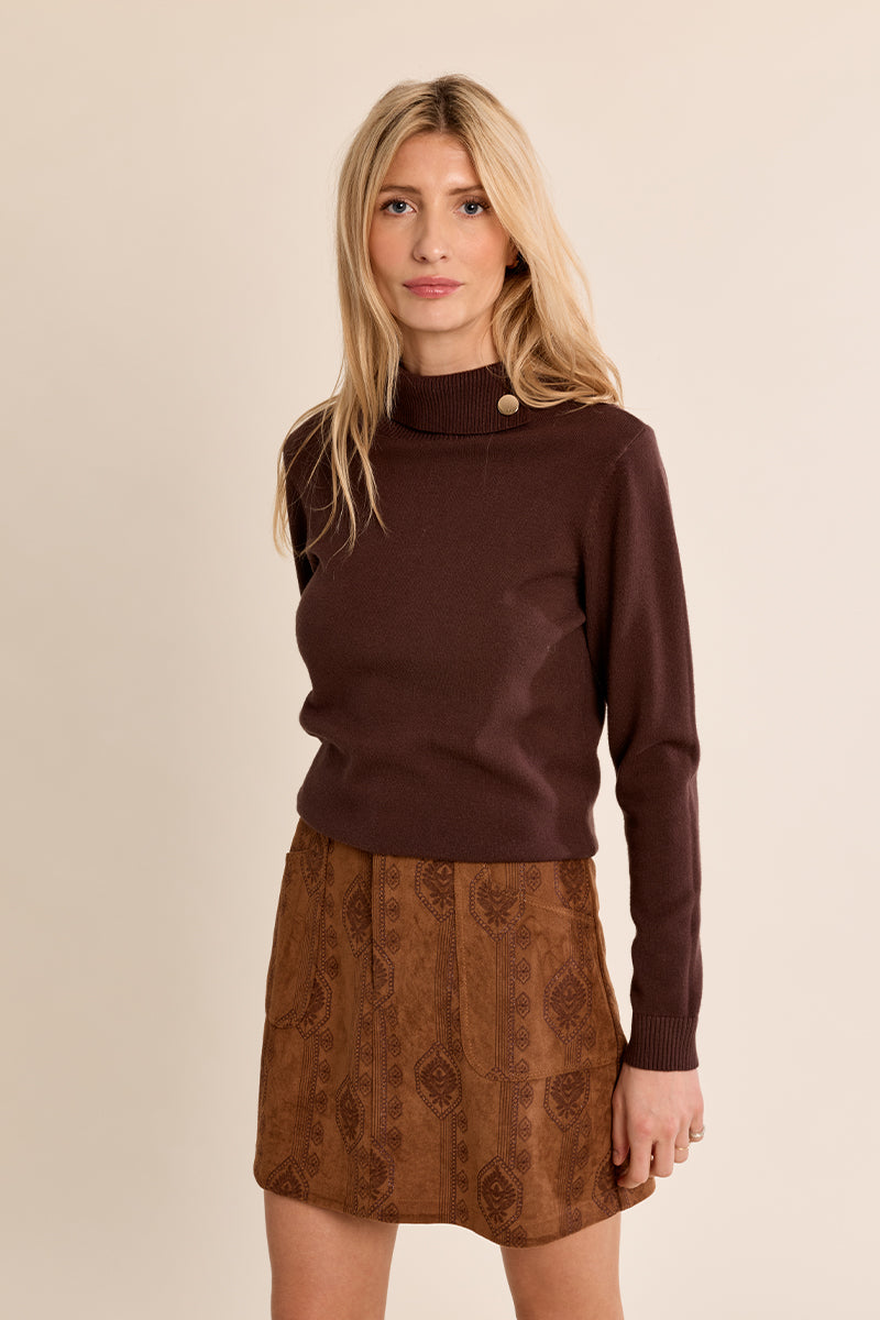 BROWN