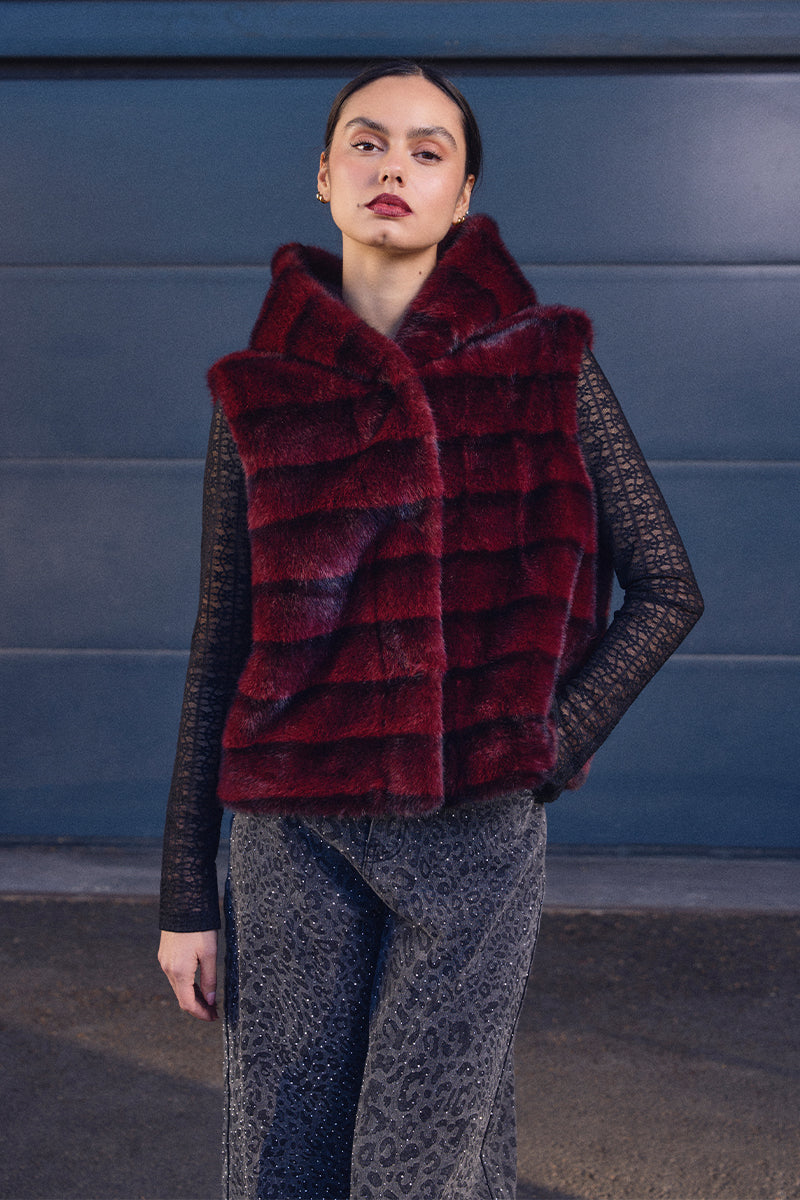 DARK RED