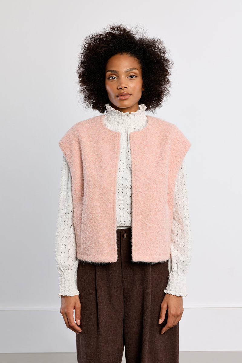 LIGHT PINK