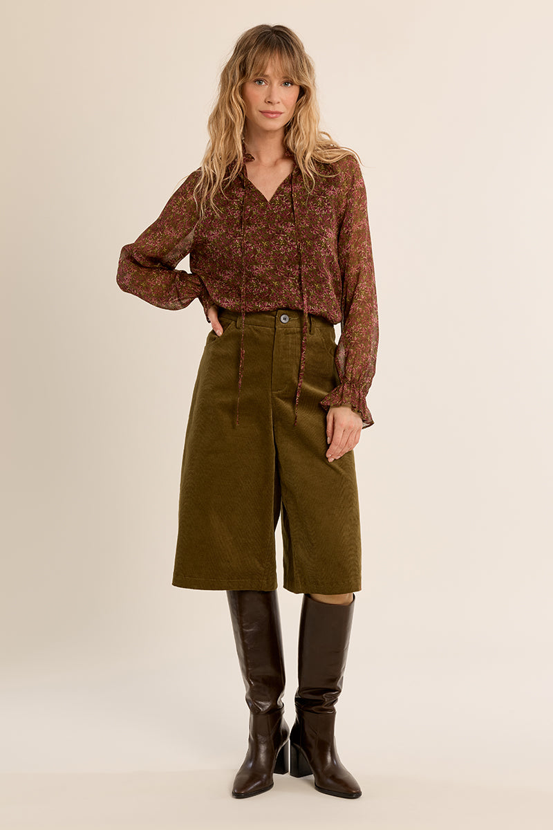 KHAKI