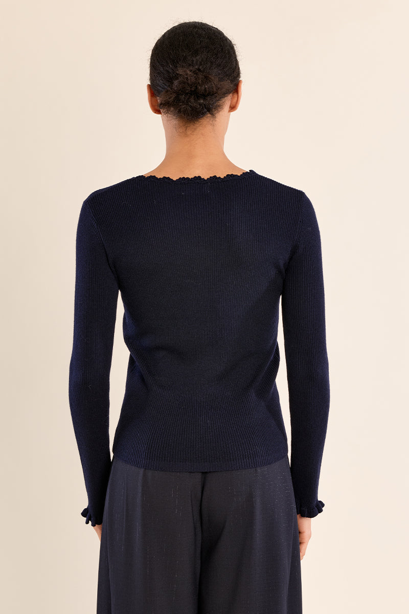 NAVY BLUE
